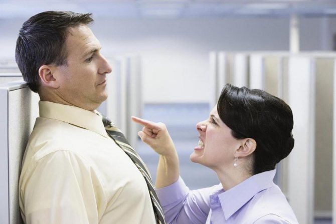 Boorish behavior of an employee: is it possible to fire a rude person?