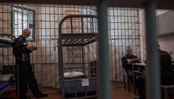 Торпеда в российской тюрьме: кто это, круг обязанностей