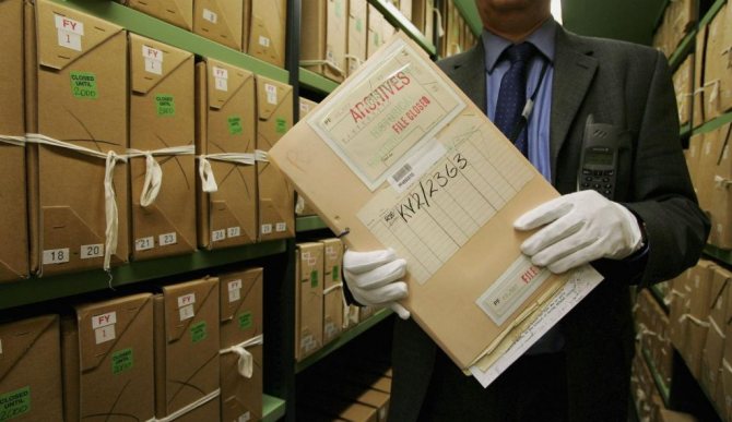 retrieving documents from the archive